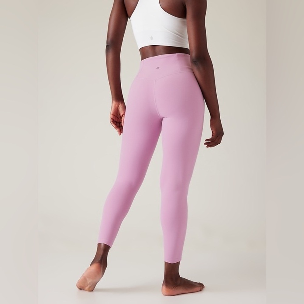 Athleta Mid Rise Elation 7/8 Tight Geranium Purple Size Small